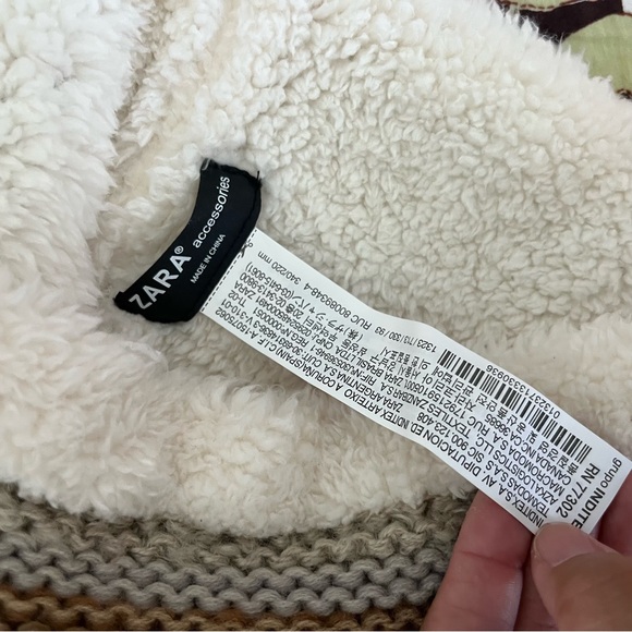 Zara Accessories Womens Girls Knit Fleecy Infinity Scarf Cowl One Size Soft - Picture 2 of 4